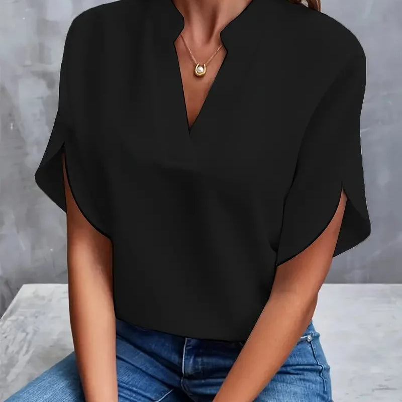 Lightweight blouse with a V-neck and elegant, loose fit