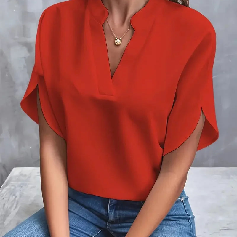 Lightweight blouse with a V-neck and elegant, loose fit